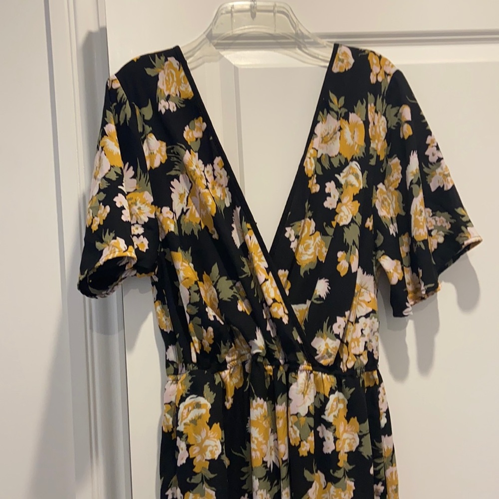 Black, yellow flower jumper